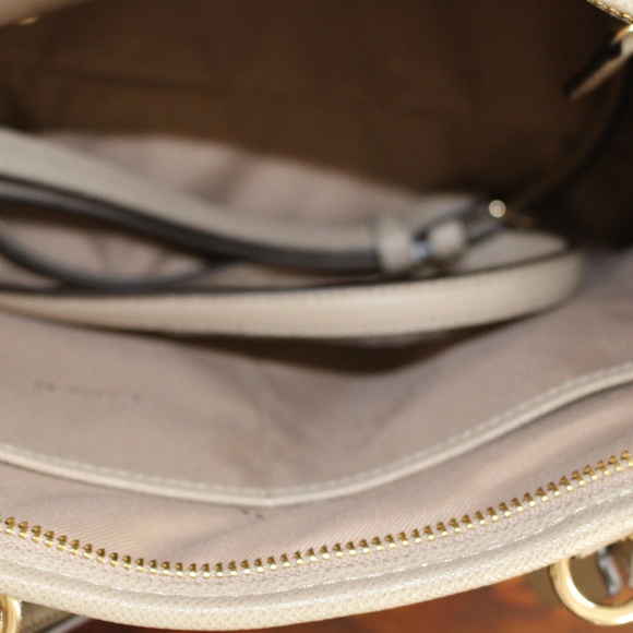 Coach - Picture 4 of 7